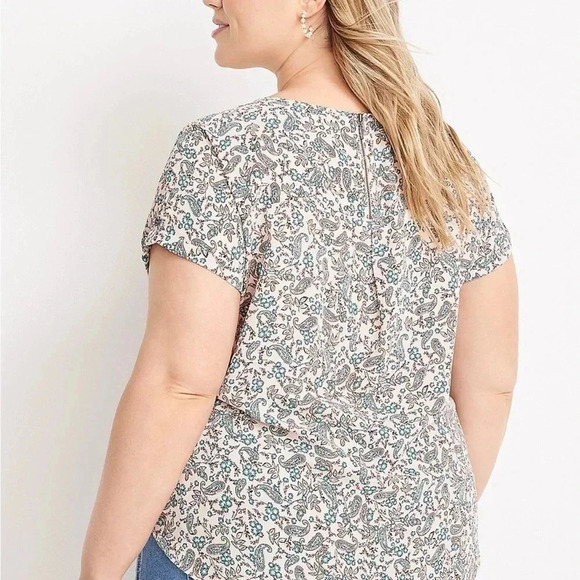 Plus Size Delton Paisley Zipper Back Blouse, XXL - Picture 2 of 4